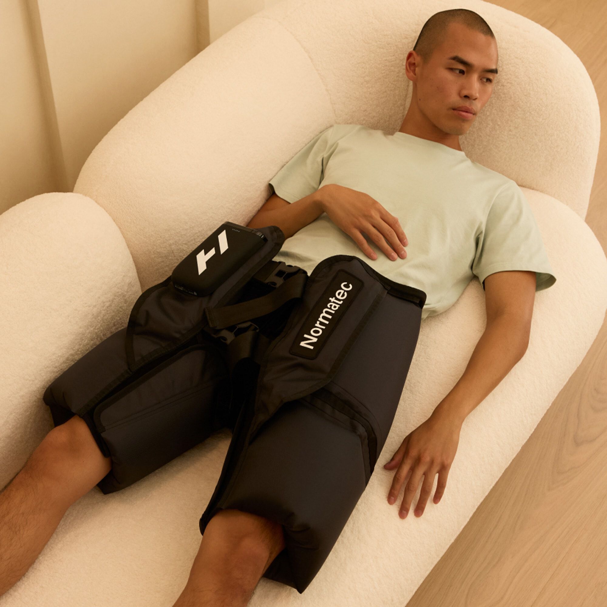 Hyperice Normatec Elite Hips Dynamic Compression Therapy Device, , large