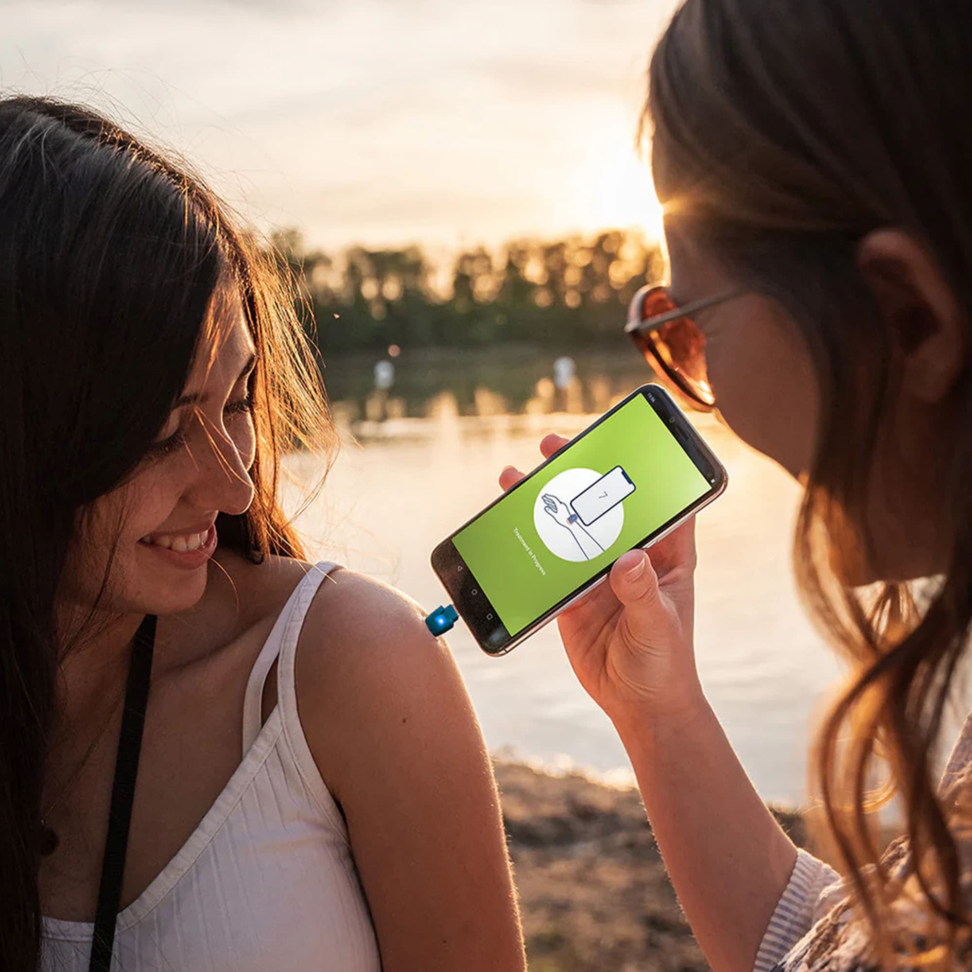 heat it®️ Insect Bite Healer for iPhone 15 Onwards and Android (USB-C), , large