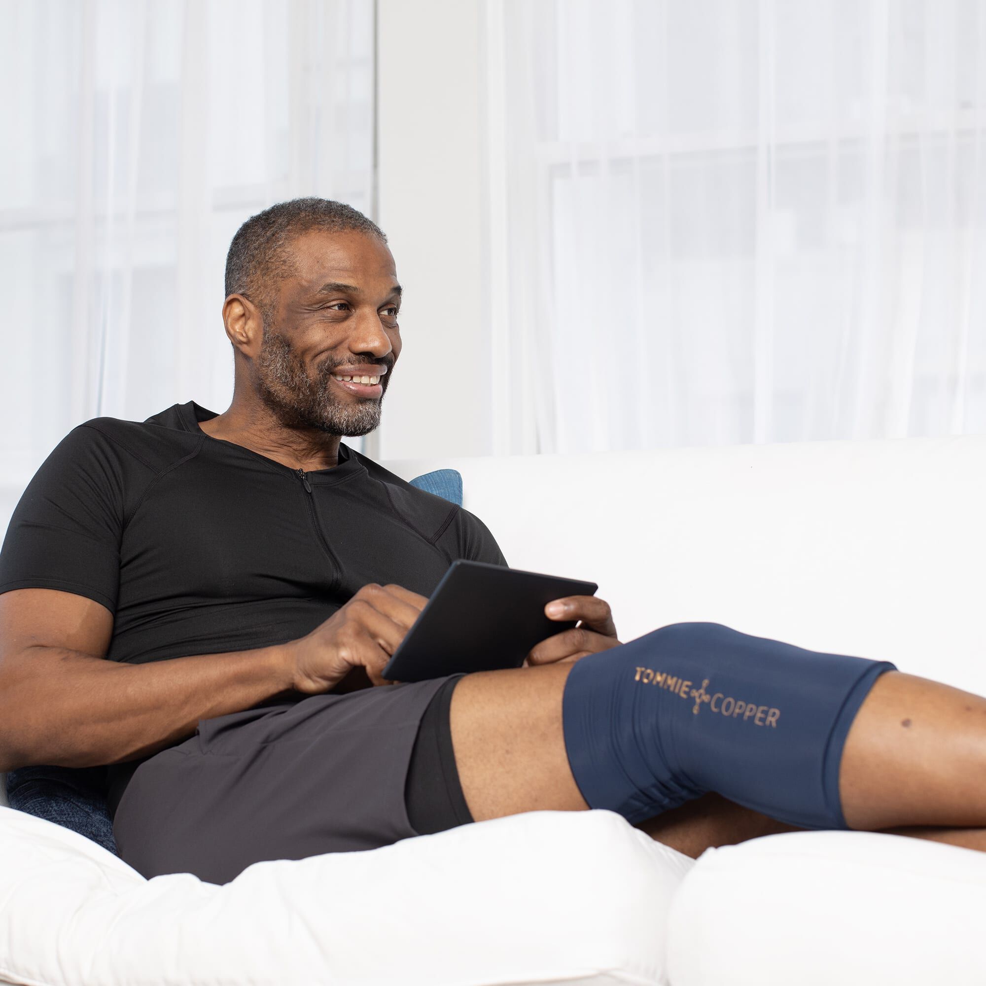 Tommie Copper BetterICE® Cold Treatment Knee Sleeve, Small, , large